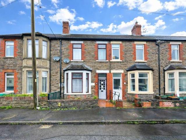 Cottage for sale in Taffs Well, Wales