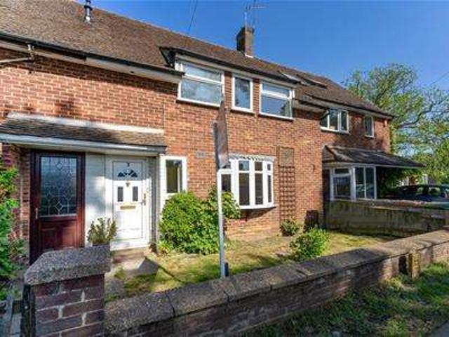 Cottage for sale in Elstree and Borehamwood, Borehamwood