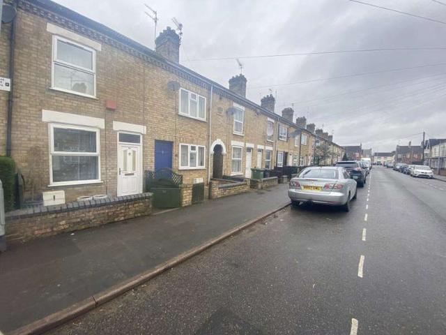 Cottage for rent in Peterborough