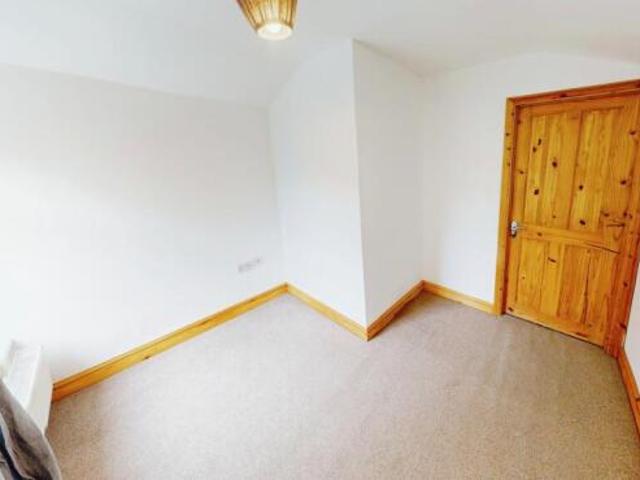 Cottage for rent in Plasnewydd, Falcon Lodge