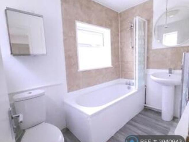Cottage for rent in Sheerness, Oad Street