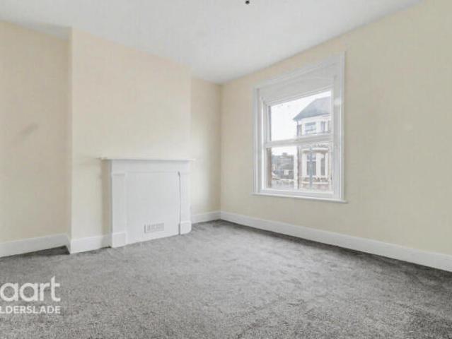 Cottage for rent in Sheerness, Oad Street