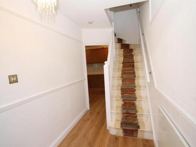 Cottage for rent in Carshalton, Greater London