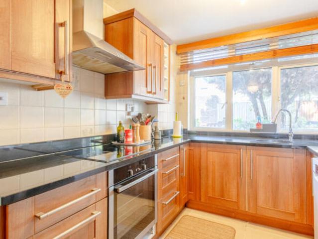 Cottage for rent in Cat Hill