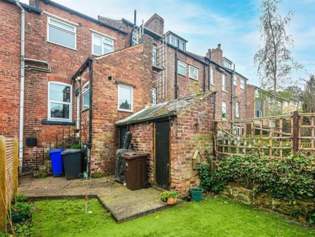 Cottage for rent in Armthorpe, Doncaster