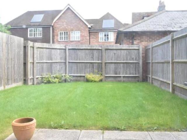 Cottage for rent in Midway, Kent