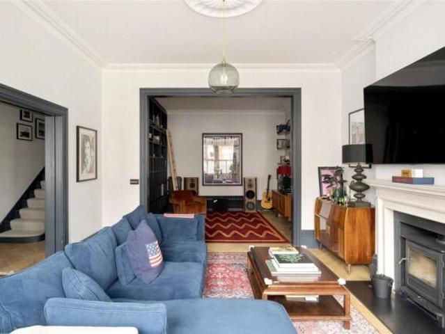 Cottage for rent in Cat Hill