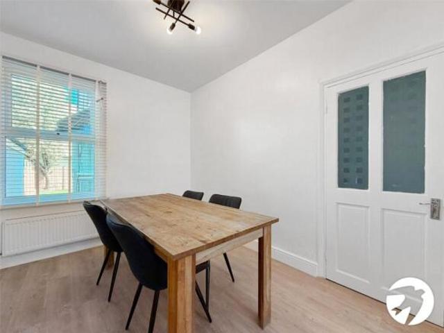 Cottage for rent in Cat Hill