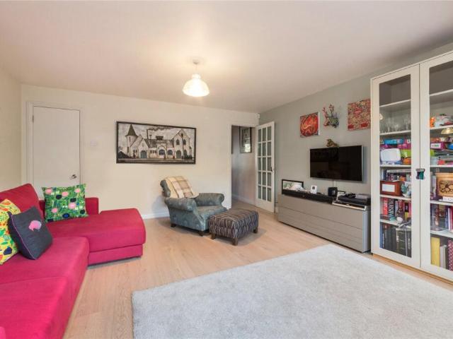 Cottage for rent in Camden Town, Isle Of Man