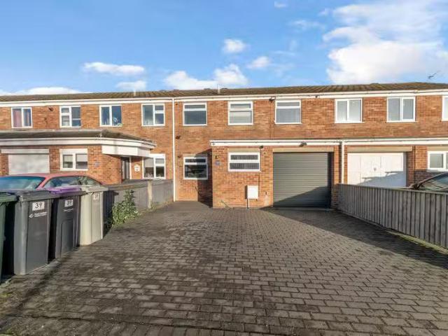 House for rent in Emerson Park, Greater London