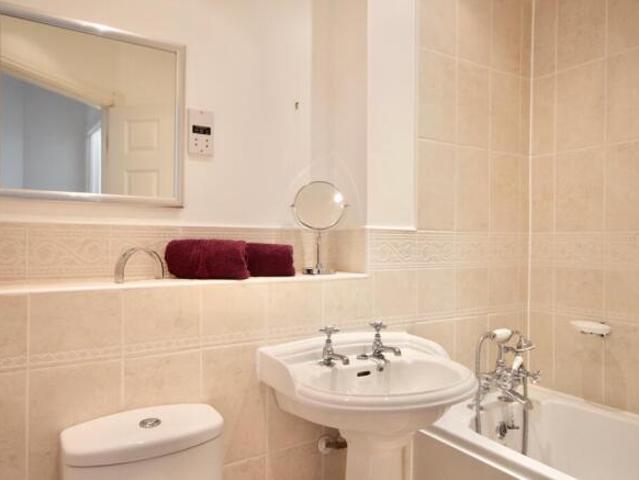 Cottage for rent in High Field, York