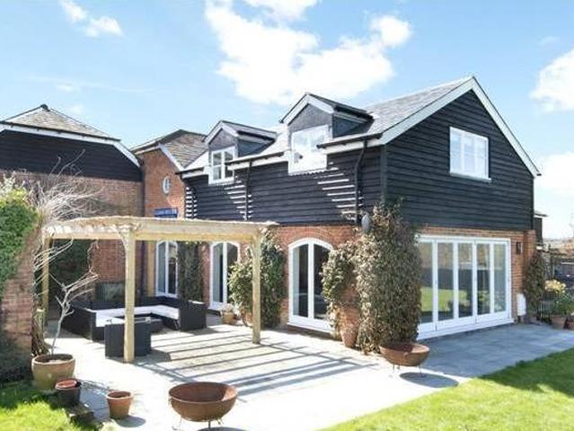House for rent in Lyons, Greater London