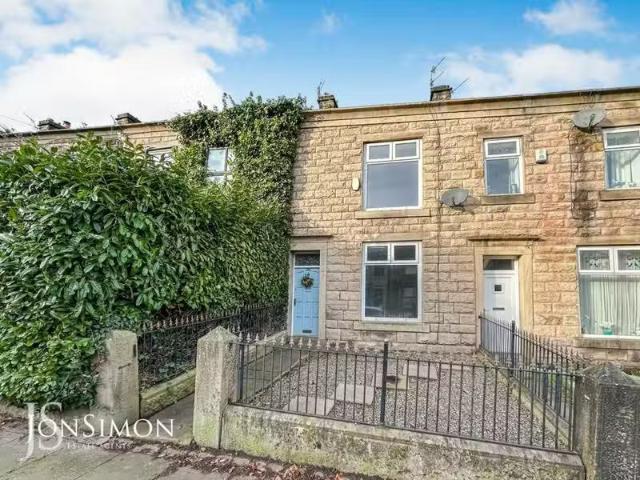 House for rent in Hazelhurst, Bury