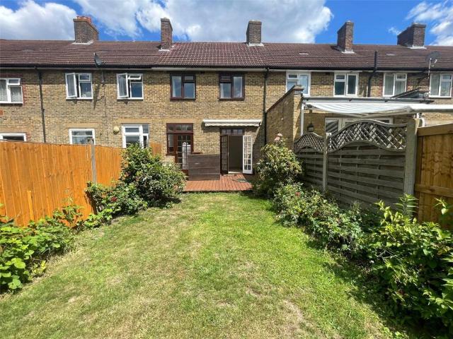 Terraced House for rent in Bromley