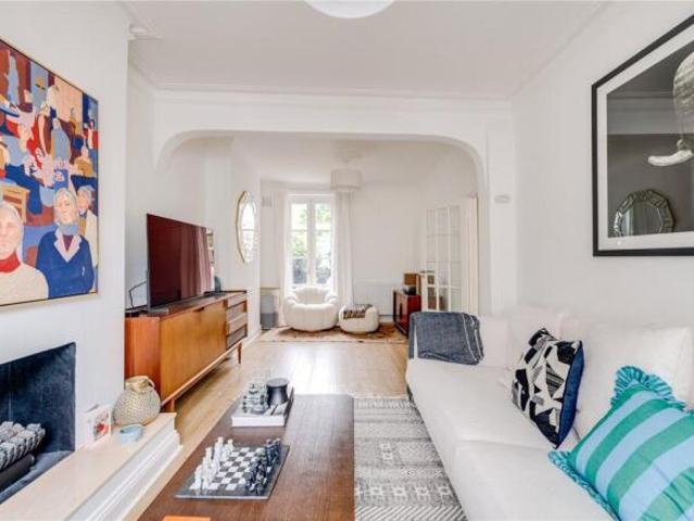 Cottage for rent in Cat Hill