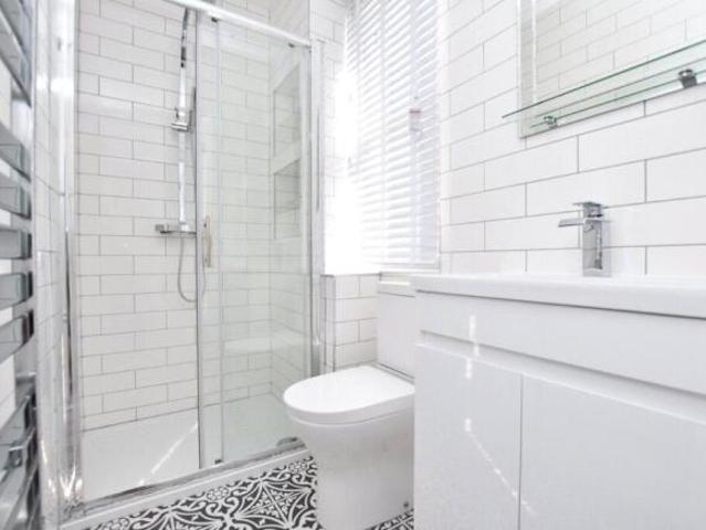 Cottage for rent in Cat Hill