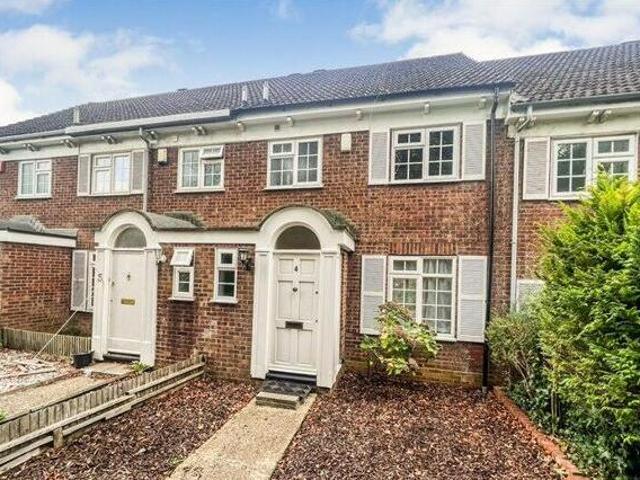 House for rent in Five Acres, Hertfordshire