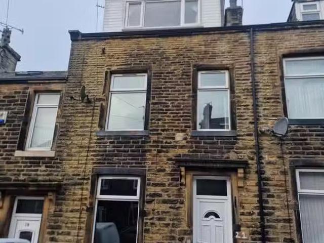 House for rent in Denholme, West Yorkshire