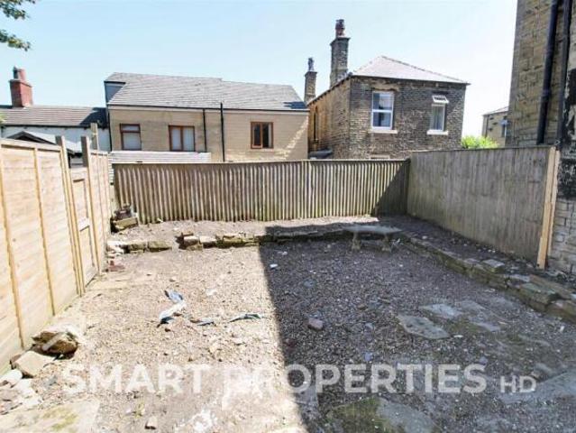 Cottage for rent in Huddersfield, West Yorkshire