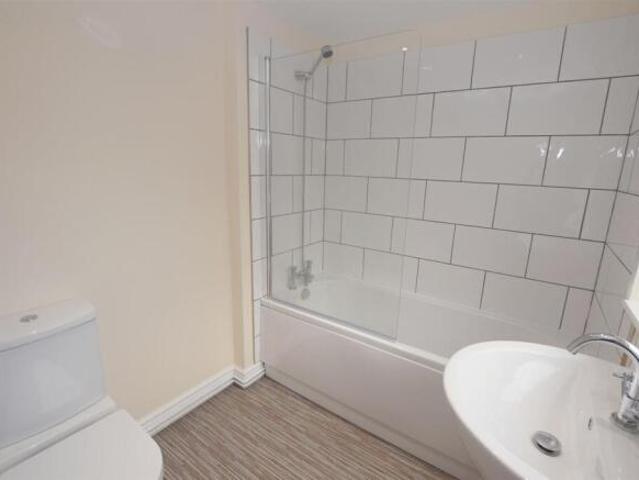 Cottage for rent in Stoke-on-Trent