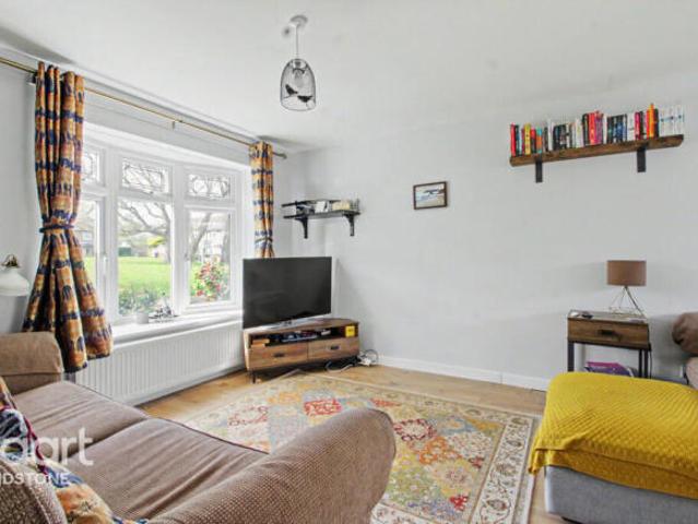 Cottage for rent in Midway, Kent