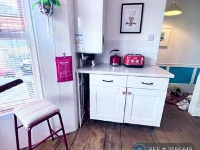 Cottage for rent in Cat Hill