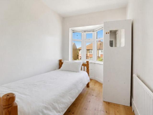 Cottage for rent in Cat Hill