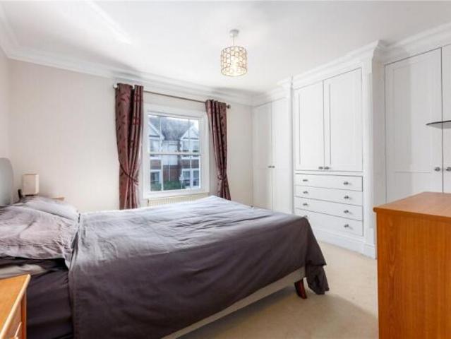 Cottage for rent in Cat Hill