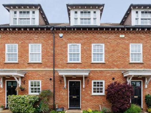 House for rent in Blackhills, Surrey