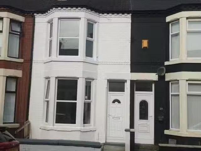 House for rent in Calderstones