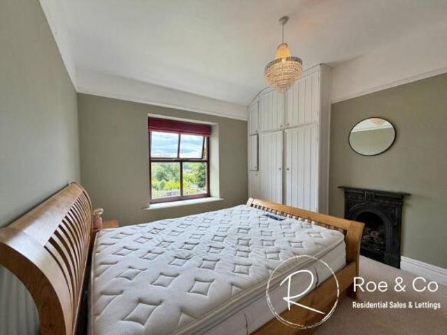 Cottage for rent in Cox Green