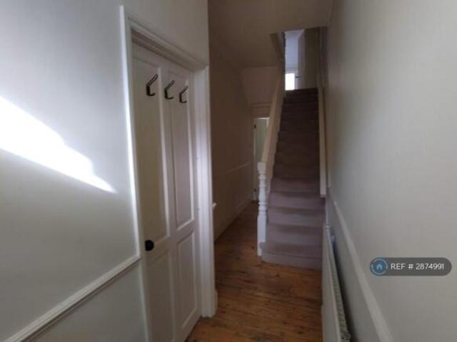 Cottage for rent in Cat Hill