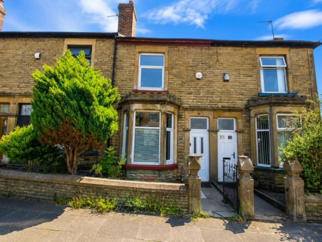 Cottage for rent in Lee Bank, Greater Manchester