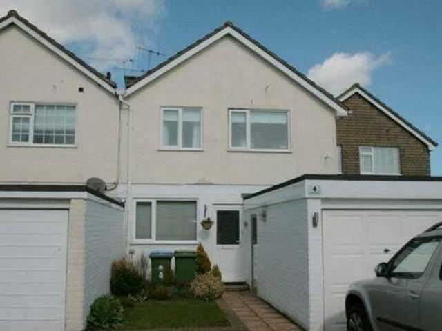 House for rent in West Sussex