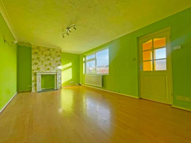 Cottage for rent in Brickhill, Bedford