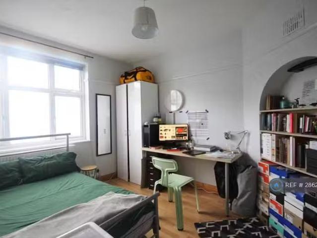 House for rent in Kingston Upon Thames, Greater London
