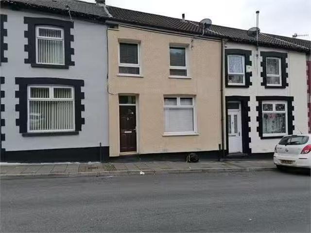 House for rent in Tylorstown, Wales