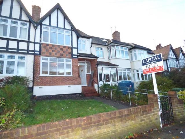 Terraced House for rent in Bromley