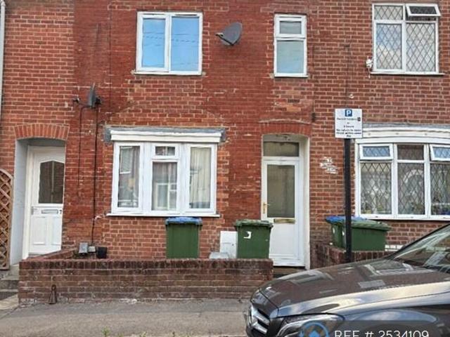 Terraced House for rent in City Of Southampton