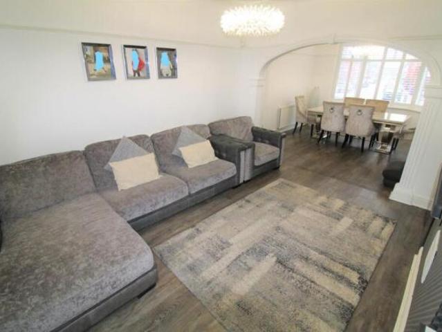 Cottage for rent in Allerton, Calderstones