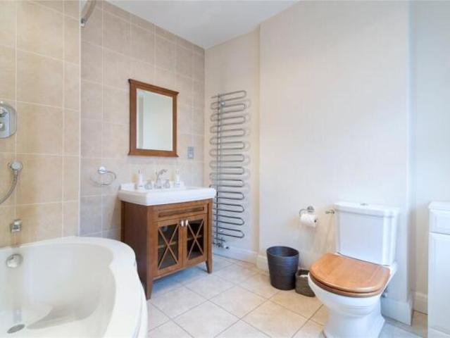 Cottage for rent in Chelsea, Greater London