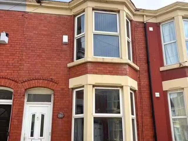 House for rent in Kensington, Calderstones