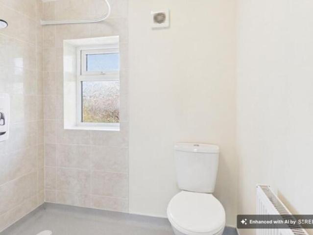 Cottage for rent in Warrington