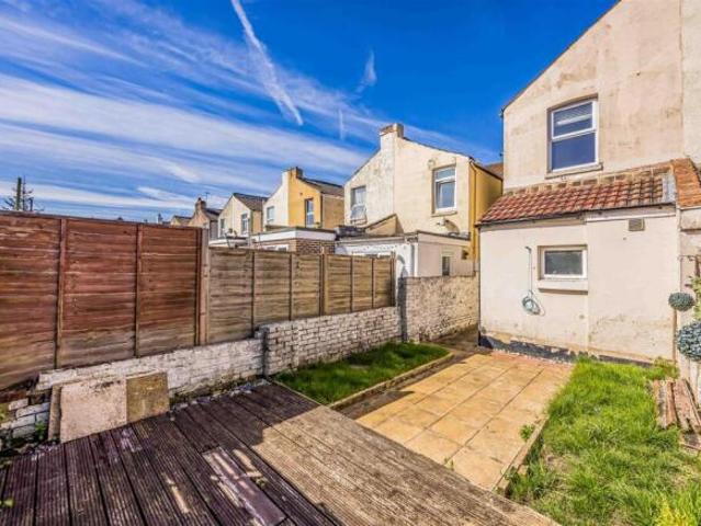 Cottage for rent in Buckland, City Of Portsmouth