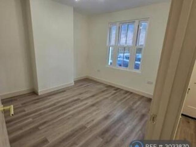 Cottage for rent in Cat Hill
