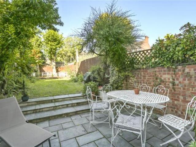 Cottage for rent in Cat Hill