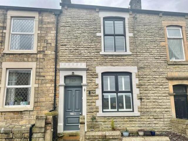 House for rent in Charlesworth, East Midlands