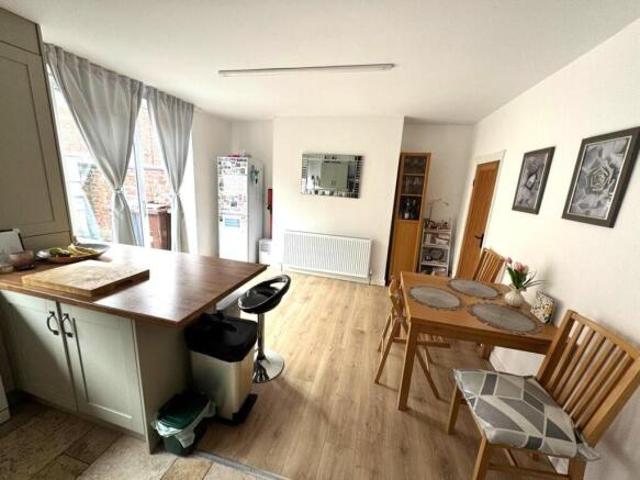 Cottage for rent in Pendock, Greater Manchester