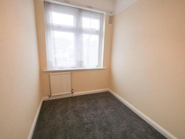 Cottage for rent in Uxbridge, Greater London