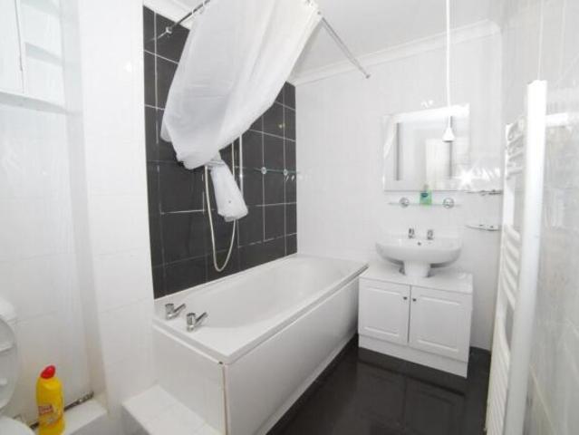 Cottage for rent in Bletchley, Buckinghamshire
